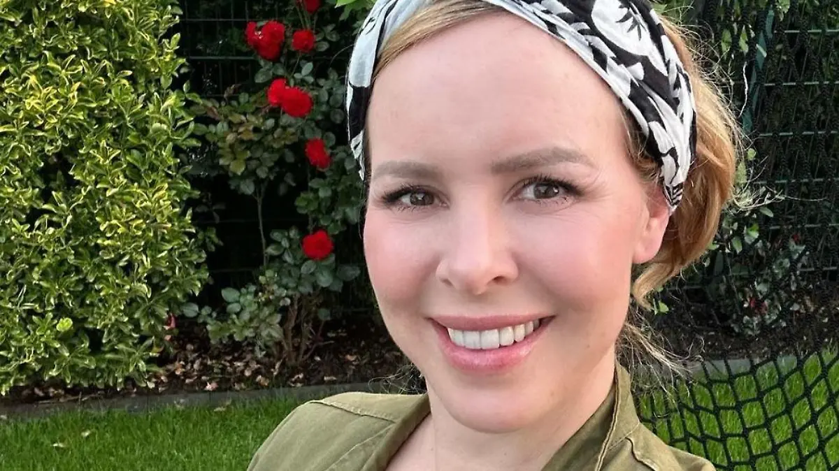 „Let’s Dance“-Profi Isabel Edvardsson meldet sich aus der Babypause.