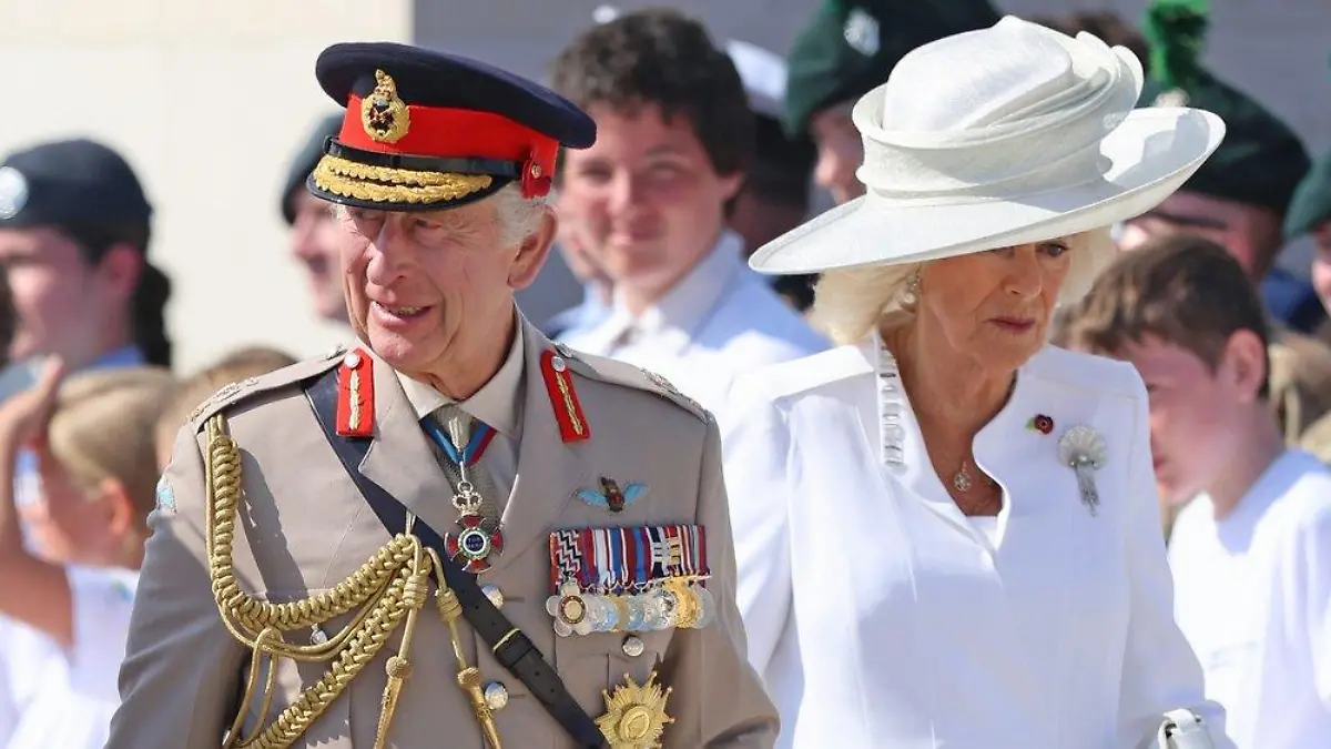 Erste Auslandsreise seit Krebsdiagnose: Charles ist in Frankreich