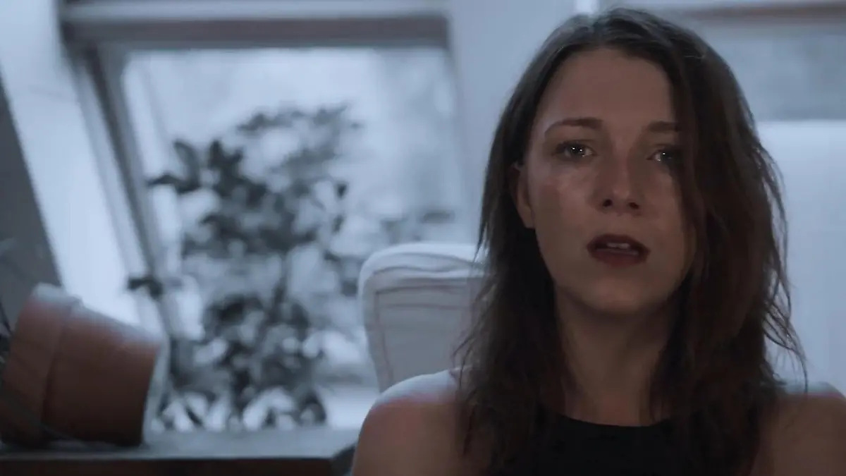 DAS ist der neue Song von GZSZ-Star Iris Mareike Steen Videoweltpremiere: „Krach im Kopf“