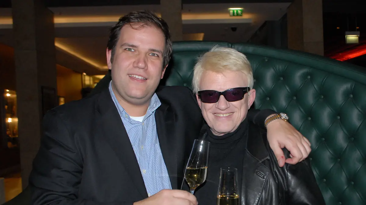 Heino (rechts), Manager Jan Mewes