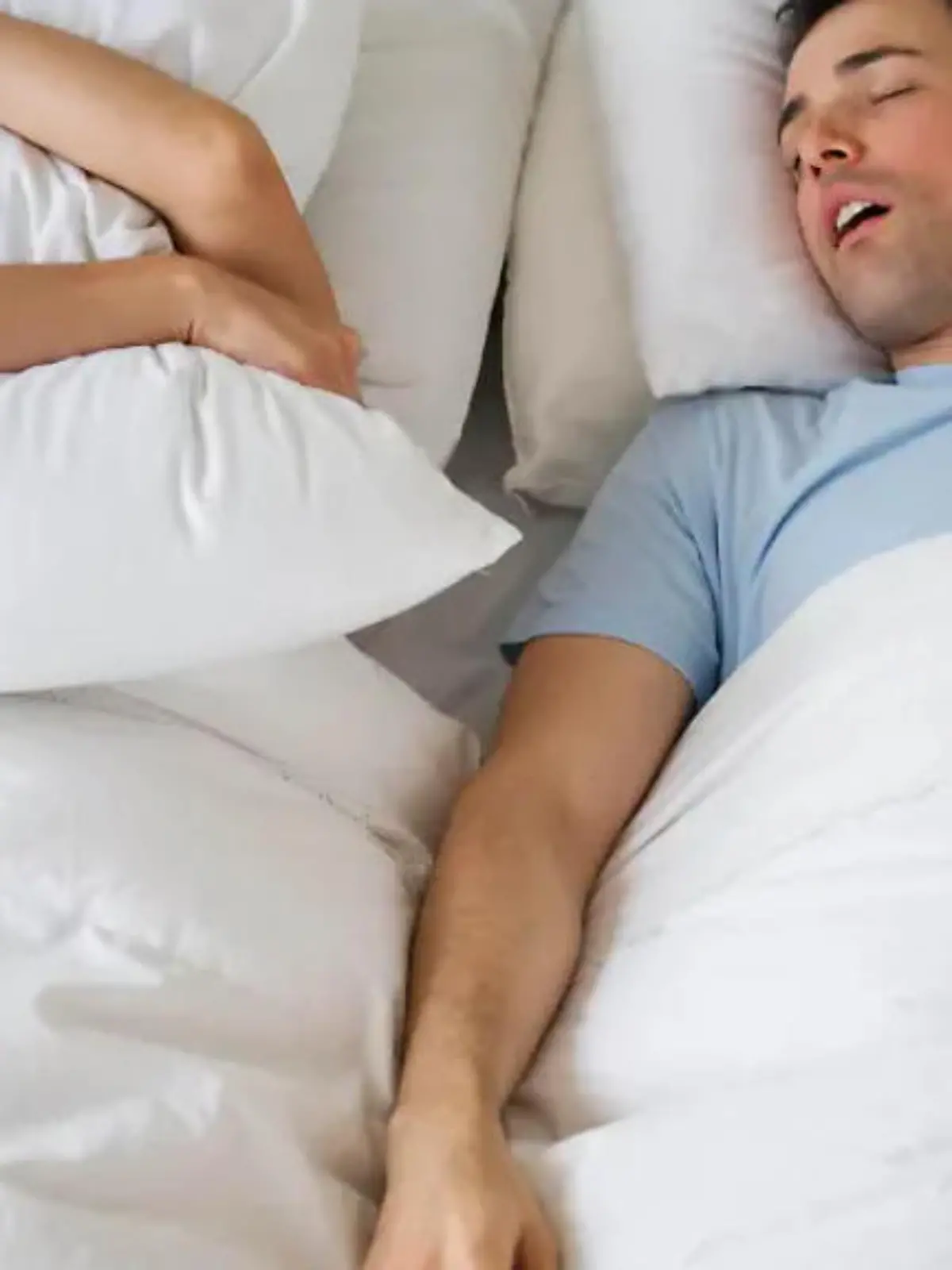 Bild zu: "Schnarchen gefährlich? Bei welchen Symptomen ihr zum Arzt solltet!"