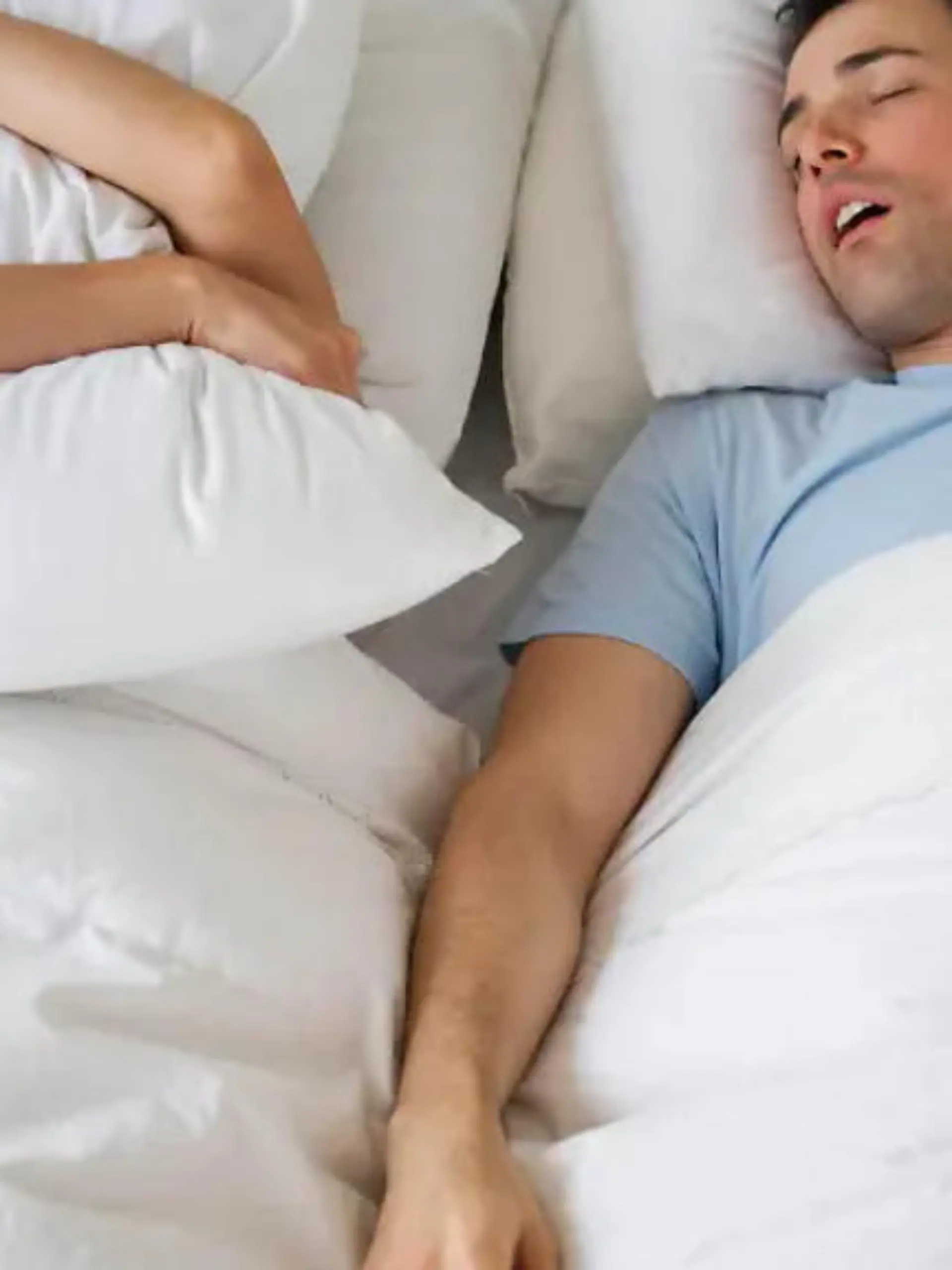 Bild zu: "Schnarchen gefährlich? Bei welchen Symptomen ihr zum Arzt solltet!"