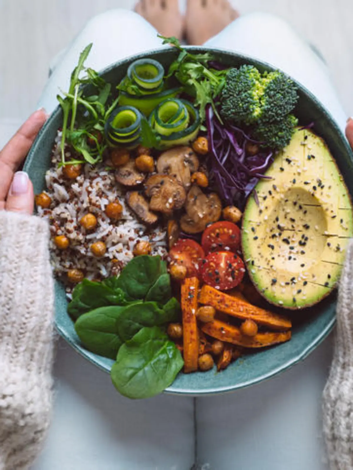 Healthy eating. Plate with vegan or vegetarian food. Healthy plant based diet. Healthy dinner. Buddha bowl with fresh vegetables. High quality photo