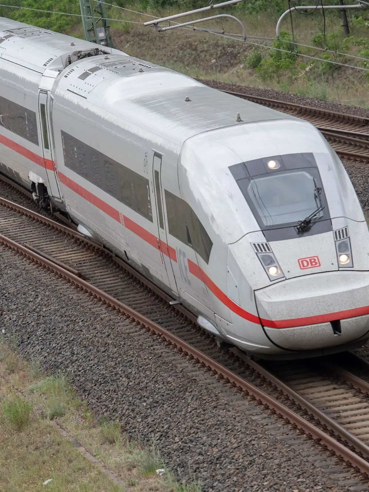 Bild zu: "Fallen DIESE Fernzug-Strecken bald komplett weg? "