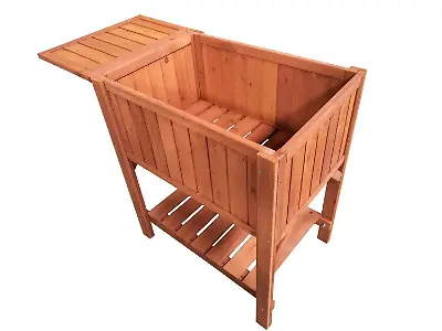 Hochbeet mit Tisch aus Holz