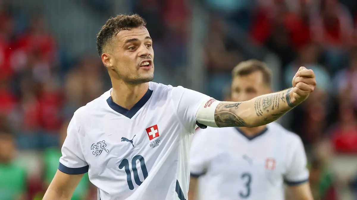 Granit Xhaka SUI, 10 , Fussball, Freundschaftspiel, Schweiz vs. Estland, 04.06.2024, Swissporarena, Luzern, Schweiz Luzern Swissporarena Luzern Schweiz *** Granit Xhaka SUI, 10 , Soccer, Friendly match, Switzerland vs Estonia, 04 06 2024, Swissporarena, Lucerne, Switzerland Lucerne Swissporarena Lucerne Switzerland Copyright: xGrantxHubbsx