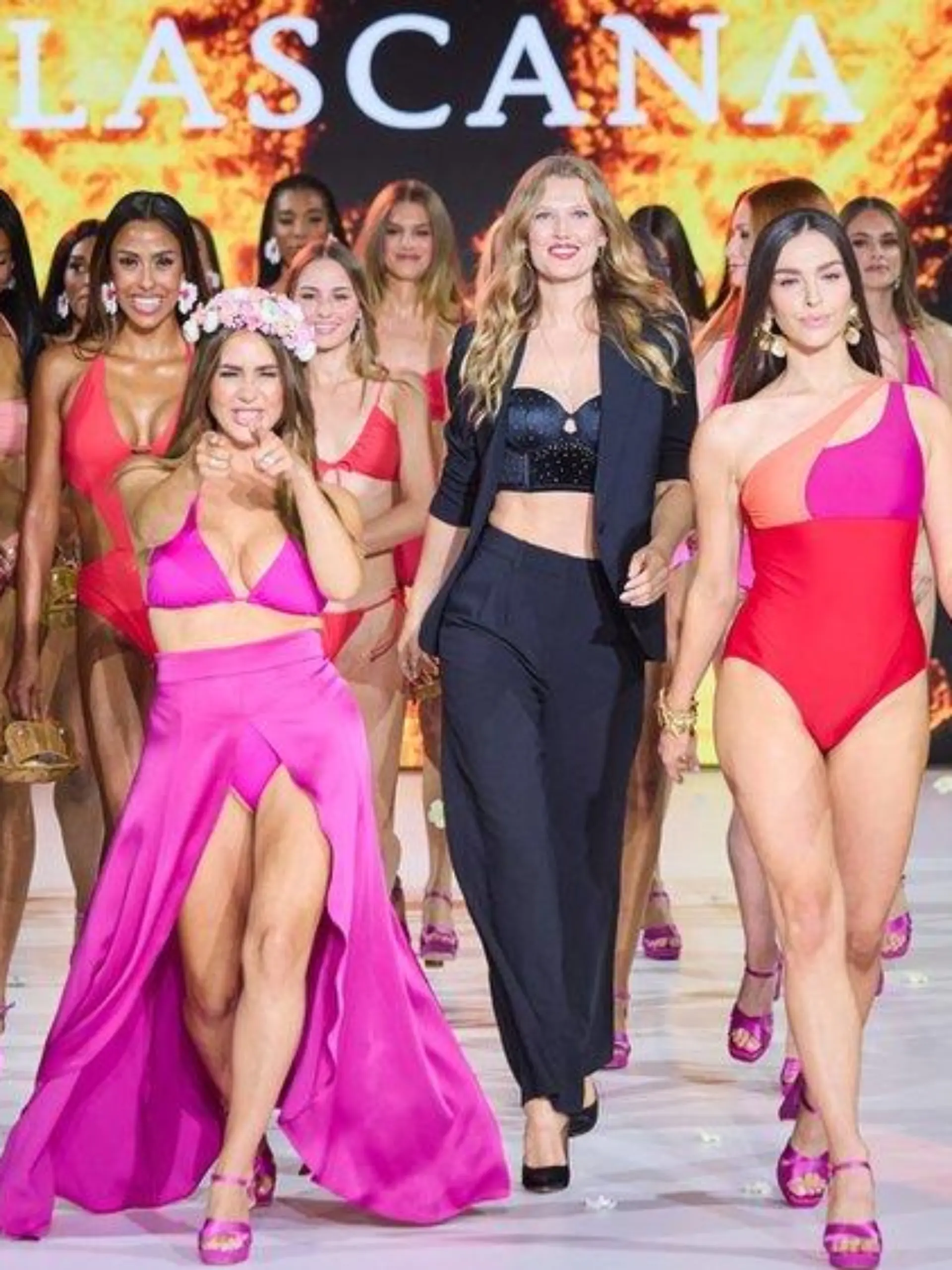 An der Seite von Toni Garrn: Jessica Haller feiert ihr Laufsteg-Debüt