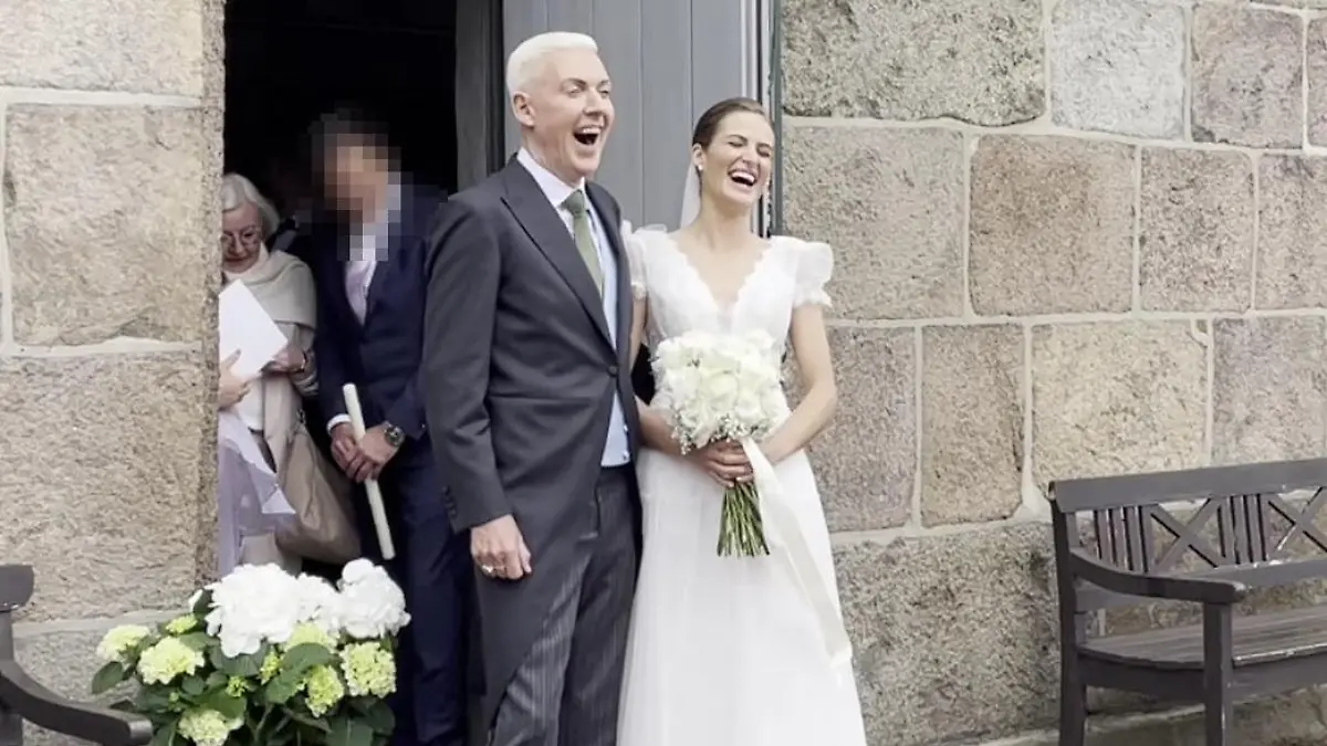 Nicht nur H.P. Baxxter und seine Sara haben gut lachen! Auch der Himmel zeigt sich wieder gnädig