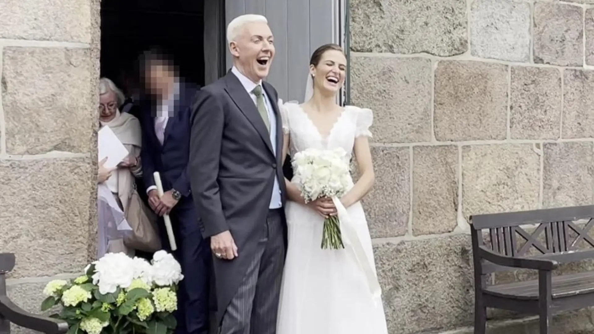 Nicht nur H.P. Baxxter und seine Sara haben gut lachen! Auch der Himmel zeigt sich wieder gnädig