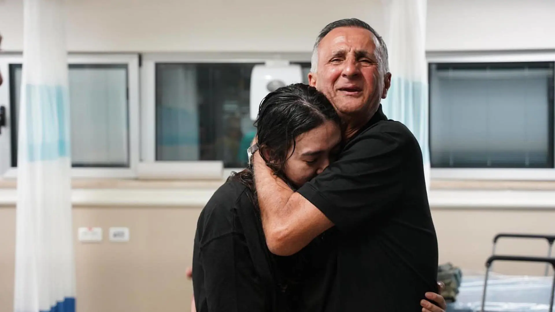 Noa Argamani 25 is reunited with her father after being rescued from Gaza in a special operation on Saturday, June 8. 2024. This morning, in a joint operation held by the Israel Defense Forces, ISA, and the Israeli Police. Three other Israeli hostages were rescued from Gaza during the rescue mission they are Almog Meir Jan 21, Andrey Kozlov 27, and Shlomi Ziv 40. Photo via Israel Foreign Ministry/ PUBLICATIONxINxGERxSUIxAUTxHUNxONLY WAX2024060804 ISRAELxFOREIGNxMINISTRY