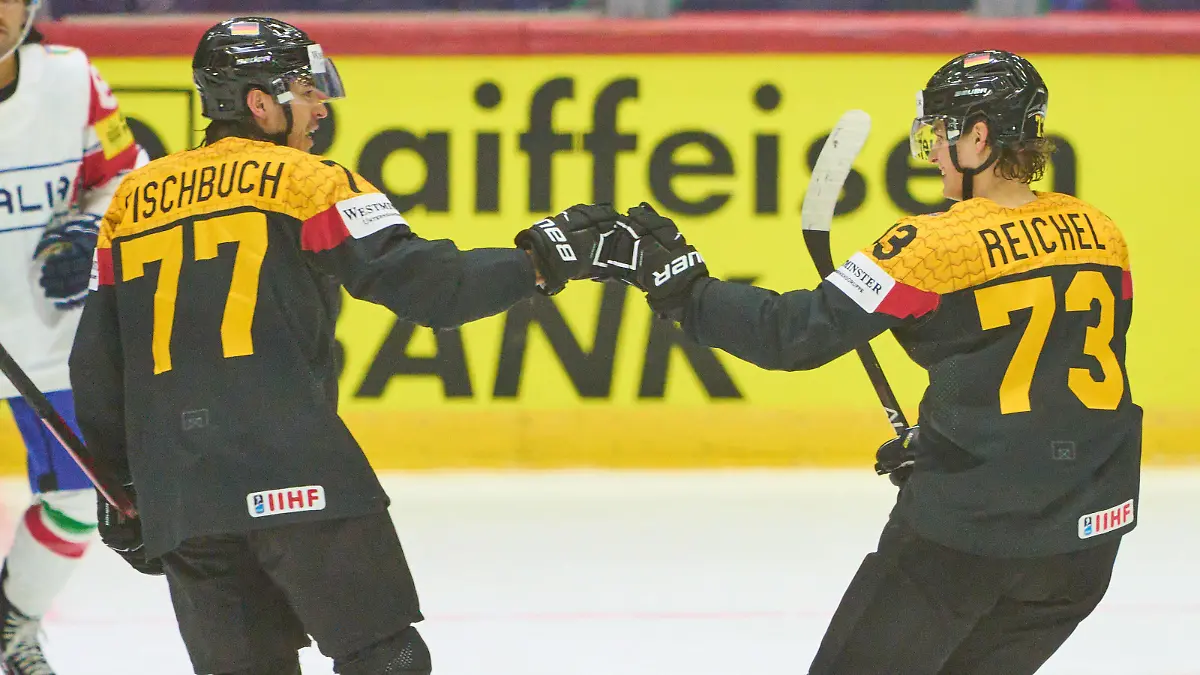  Daniel Fischbuch Nr.77 of Germany scores, shoots goal , Tor, Treffer, Torschuss, 6-1 celebrates his goal, happy, laugh, celebration, with assist Lukas Reichel Nr.73 of Germany in the match GERMANY - ITALY of the IIHF Ice hockey, Eishockey World Championship, WM, Weltmeisterschaft Group B in Helsinki, Finland, May 20, 2022, Season 2021/2022