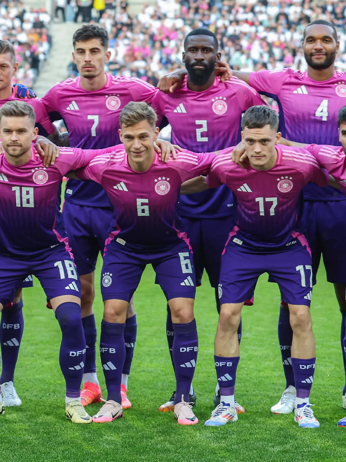 Testspiel: Deutschland - Griechenland am 07.06.2024 im Borussia Park in Mönchengladbach
Mannschaftsfoto Manuel Neuer (Deutschland 1), Kai Havertz (Deutschland 7), Antonio Rüdiger / Ruediger (Deutschland 2), Jonathan Tah (Deutschland 4), Robert Andrich (Deutschland 23), Jamal Musiala (Deutschland 10), Maximilian Mittelstädt / Mittelstaedt (Deutschland 18), Joshua Kimmich (Deutschland 6), Florian Wirtz (Deutschland 17), ?lkay Gündogan / Guendogan (Deutschland) 
Foto: osnapix
 / action press