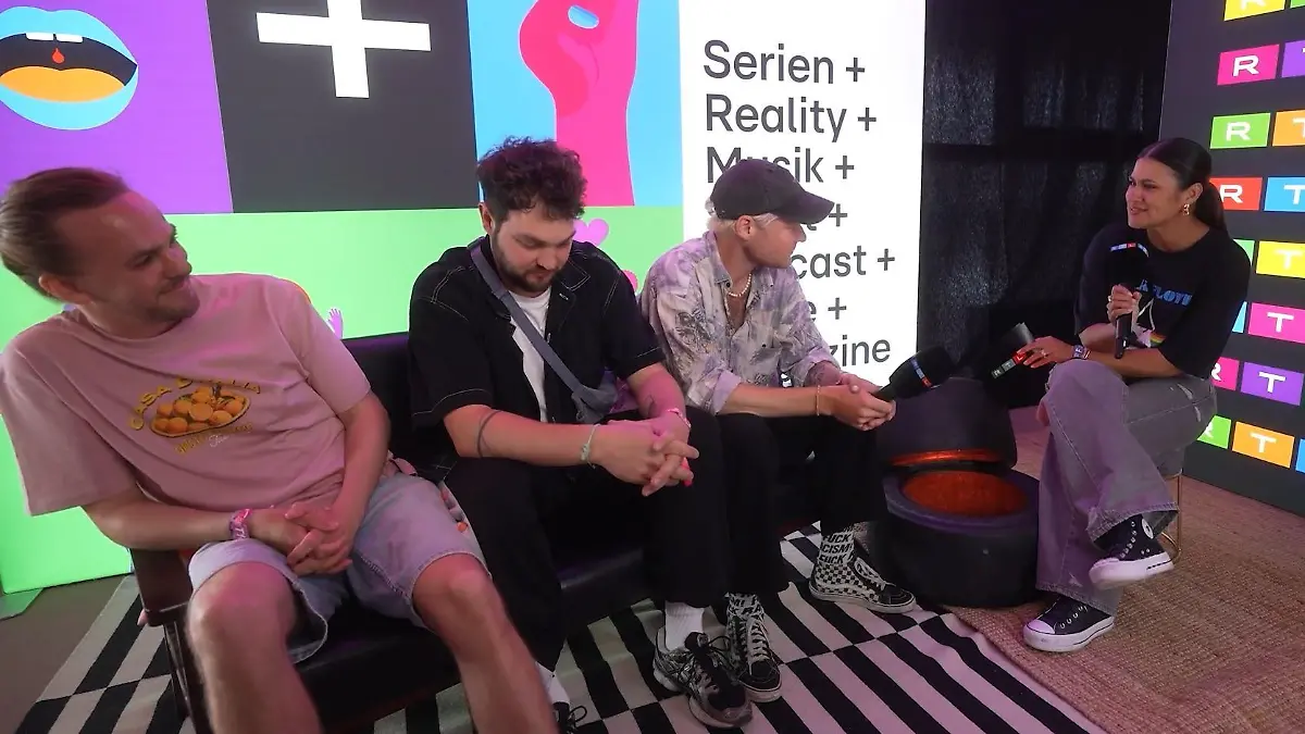 Steffi Brungs mit der kölschen Band Querbeat direkt nach deren Auftritt