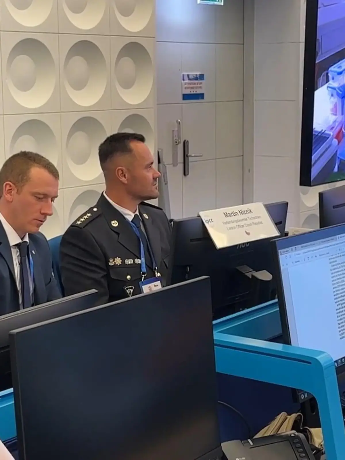 Bild zu: "Polizeiquartier für EM"