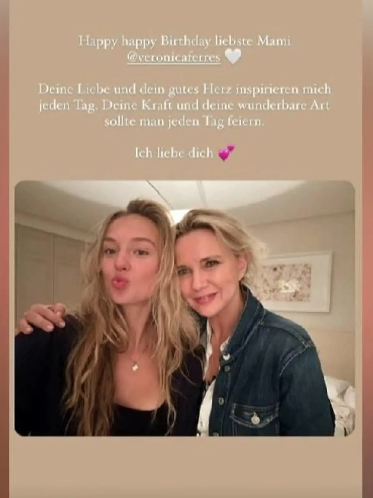 Auch Tochter Lilly Krug (l) findet rührende Worte für ihre Super-Mama Veronica Ferres