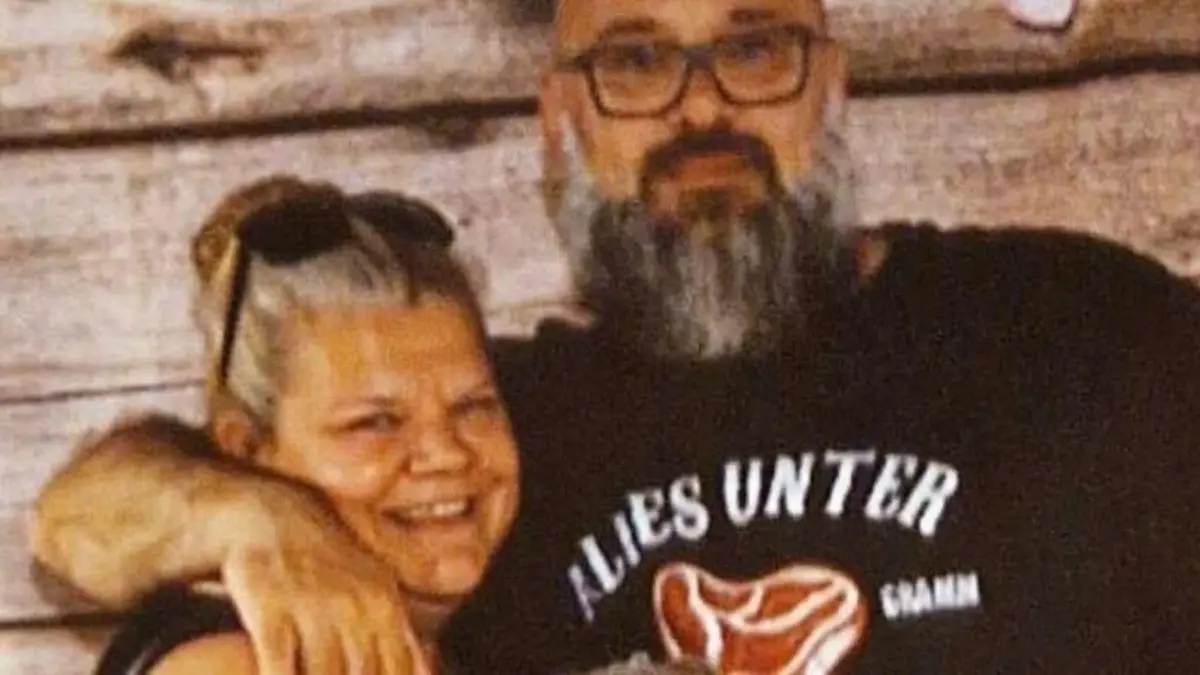 Jessica und Jens kennen sich seit 25 Jahren, seit sieben waren sie verheiratet.