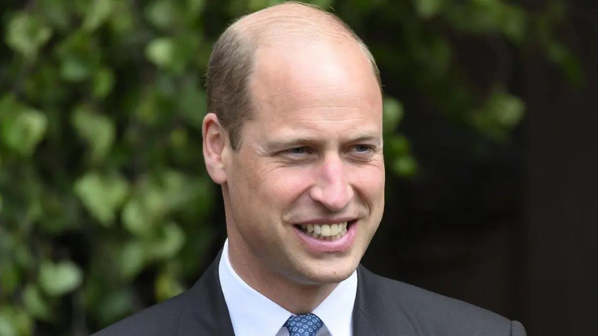 Prinz William scherzt über seine "Harry Potter"-Narbe