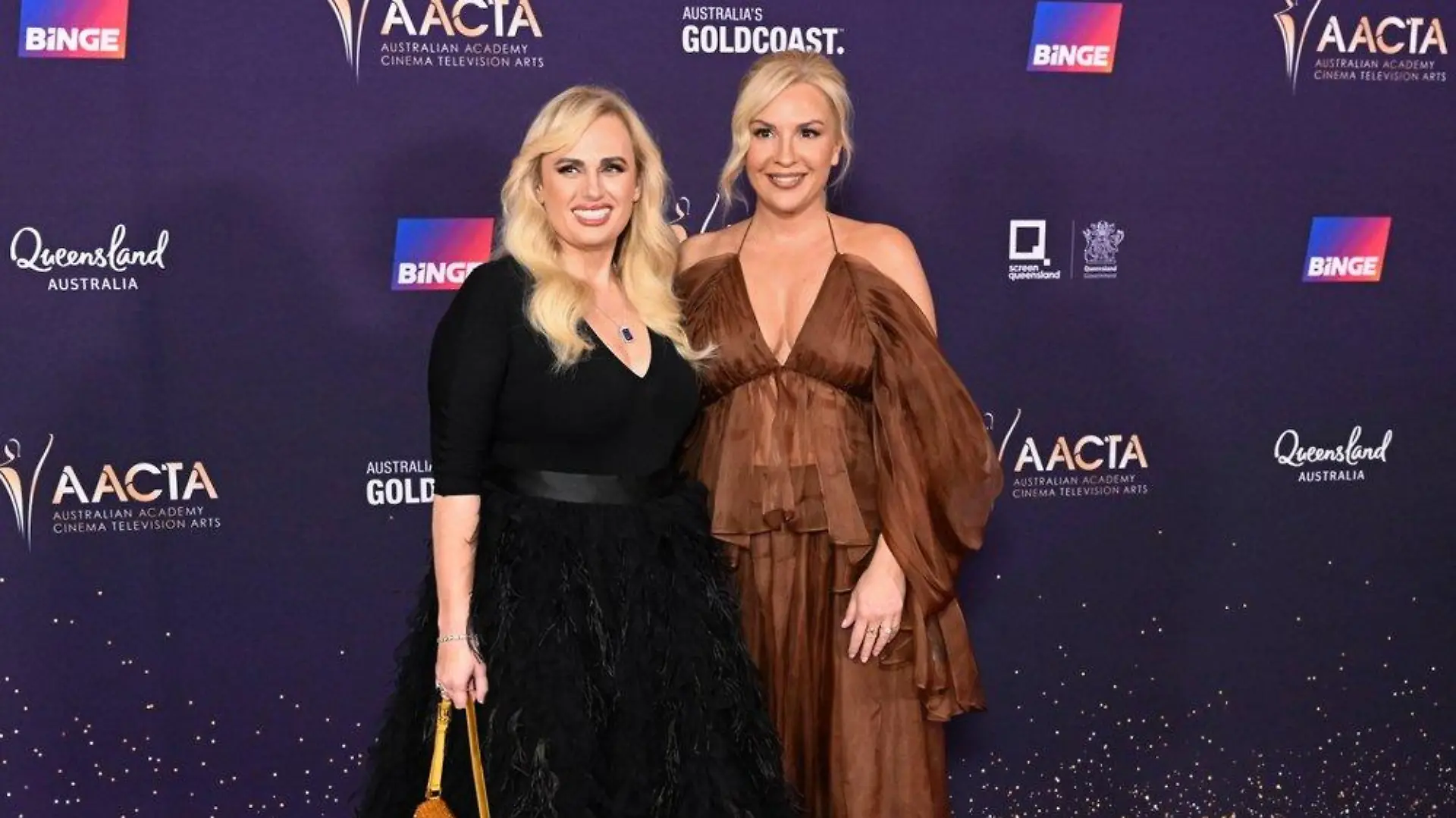 Rebel Wilson und Ramona Agruma