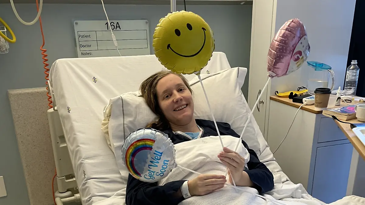 Jessika Nilsson nach ihrem Uber-Unfall im März 2024 im Krankenhaus. 