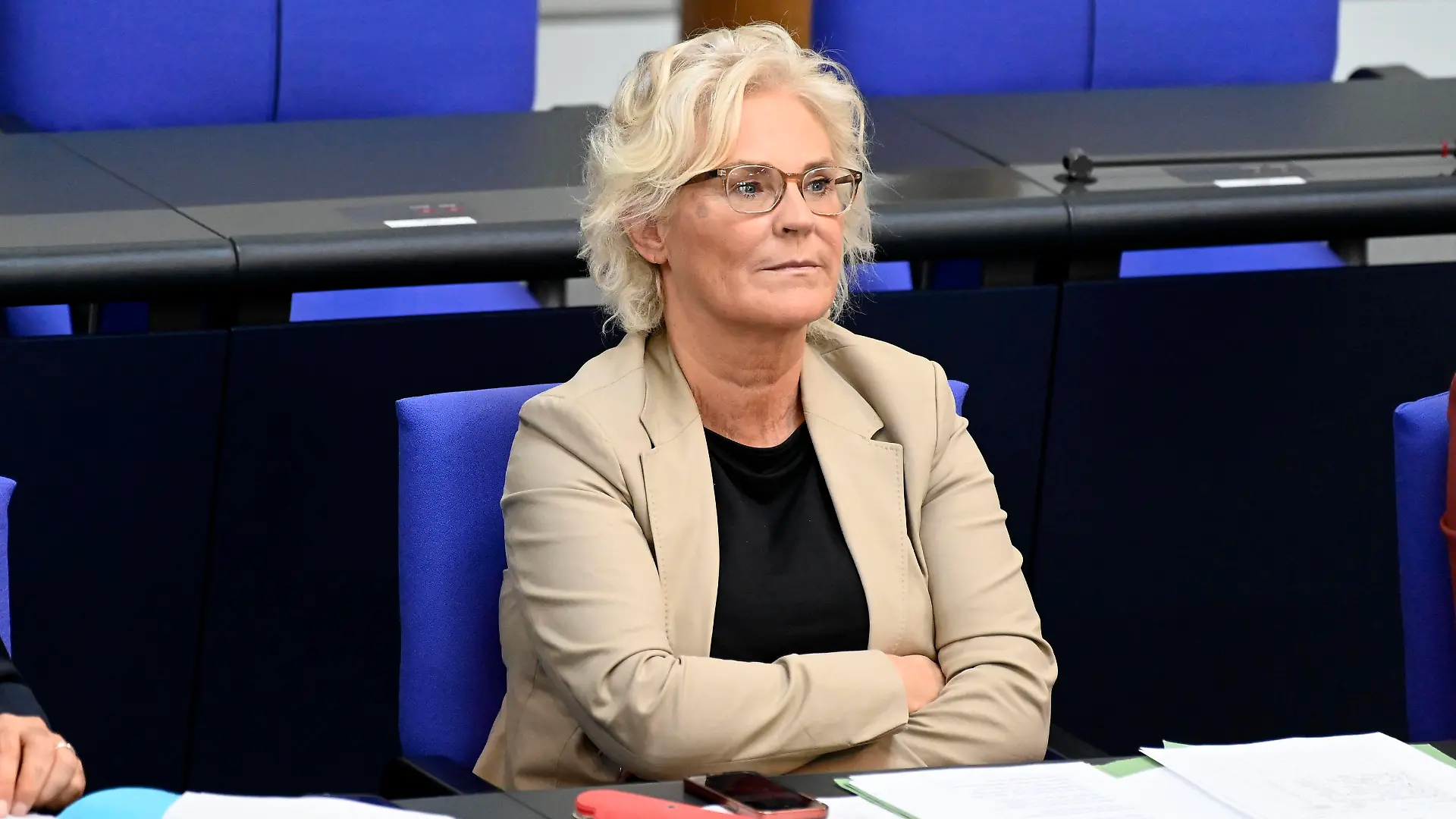 News Bilder des Tages Christine Lambrecht in der 33. Sitzung des Deutschen Bundestages im Reichstagsgebäude. Berlin, 11.05.2022 *** Christine Lambrecht at the 33 session of the German Bundestag in the Reichstag building Berlin, 11 05 2022 Foto:xF.xKernx/xFuturexImage