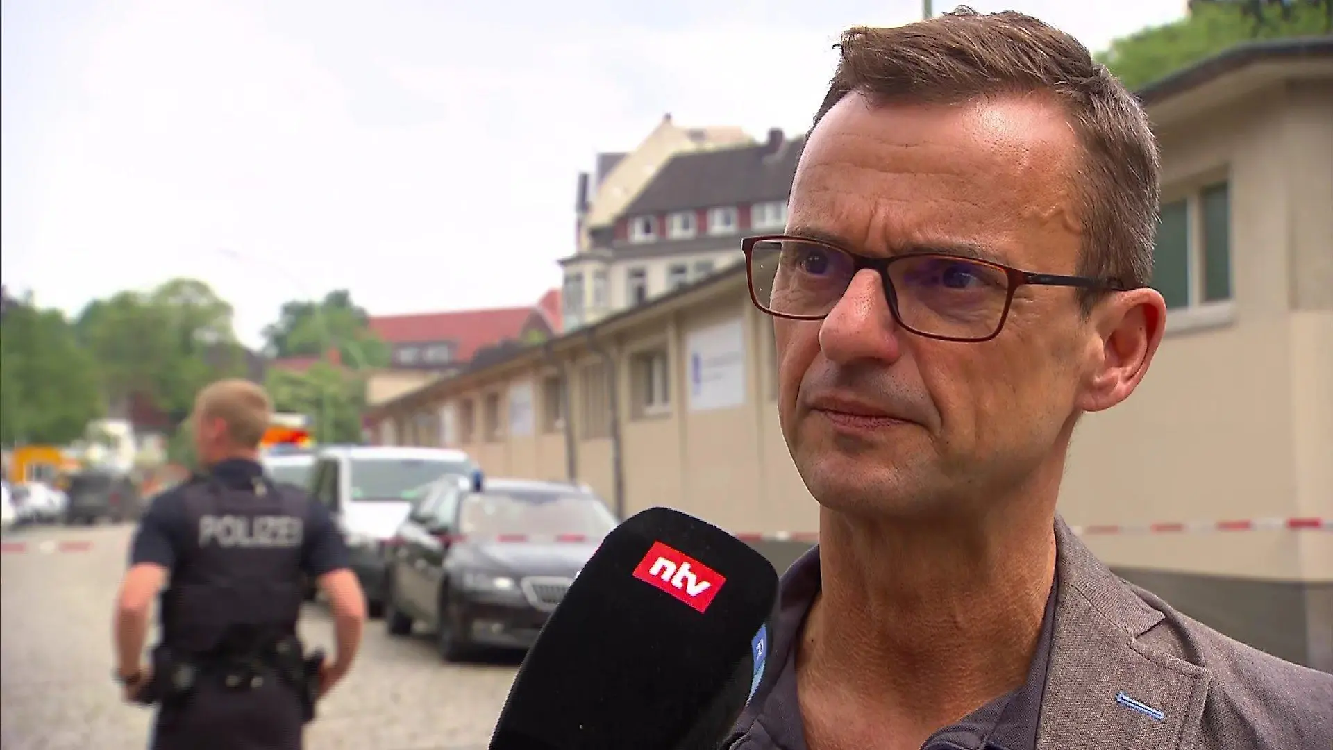 Schuldezernent Michael Frost über die aktuelle Situation in Bremerhaven.