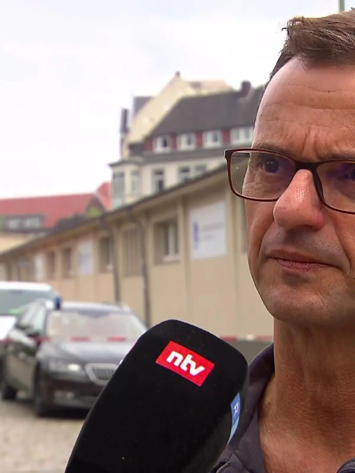 Schuldezernent Michael Frost über die aktuelle Situation in Bremerhaven.