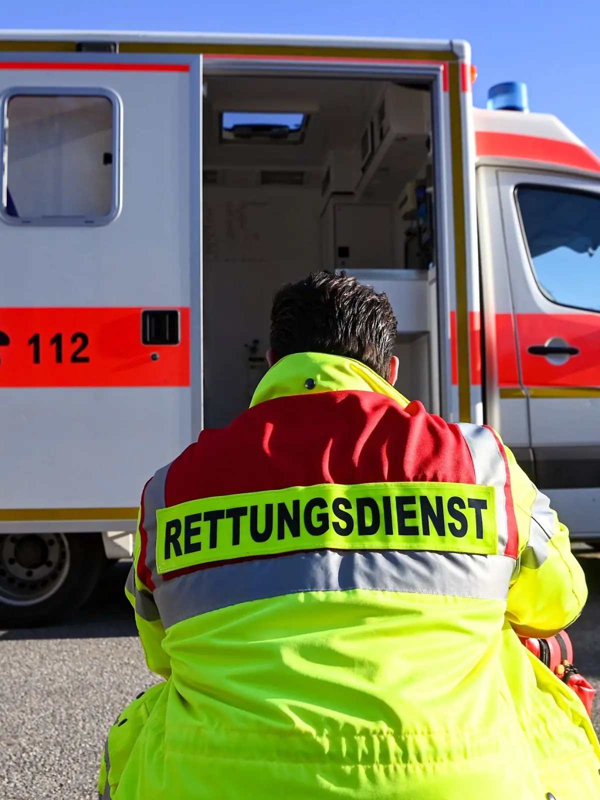 Bild zu: "Autofahrer erfasst Radfahrer - 14-Jähriger tot"