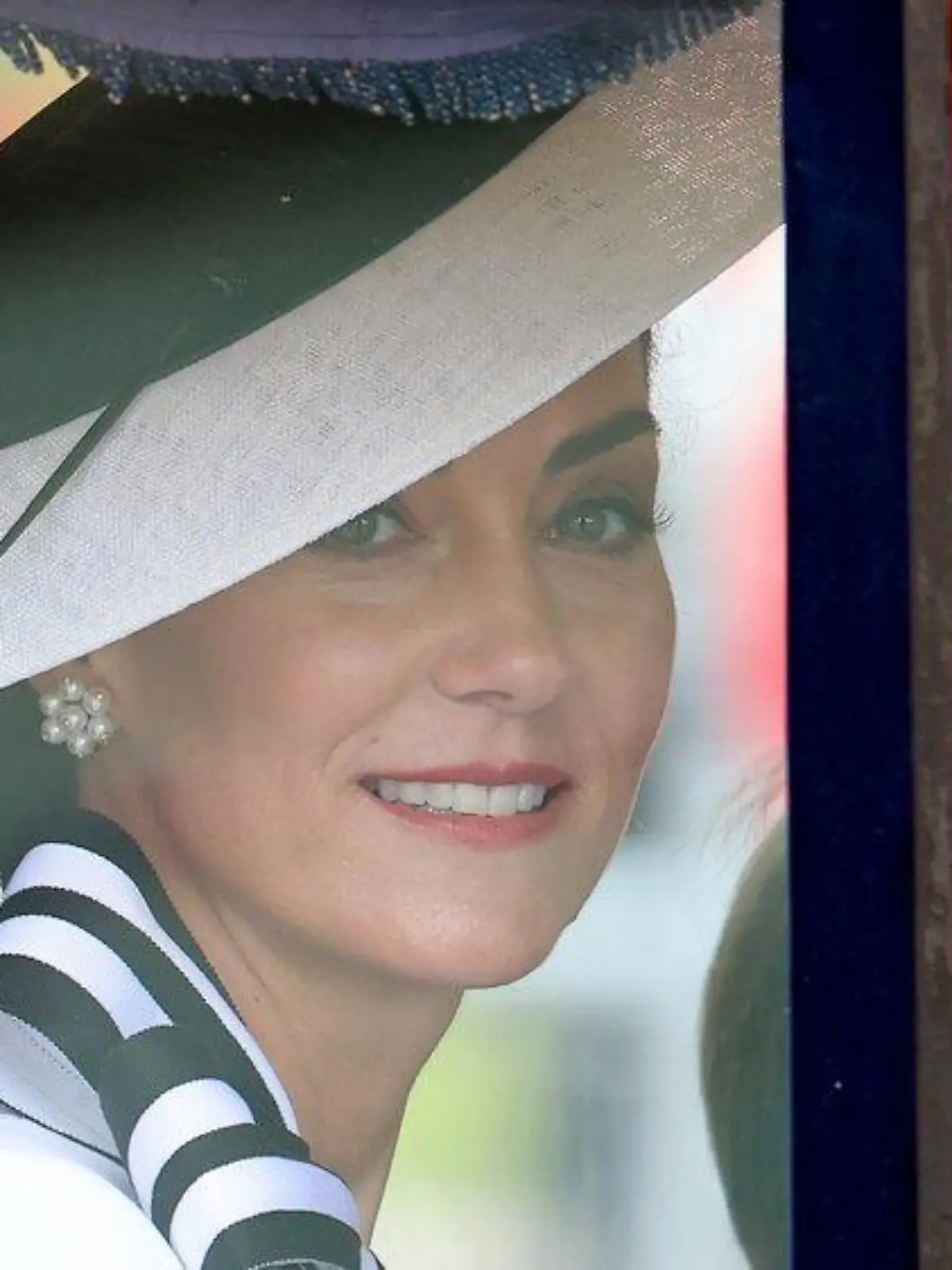 "Trooping the Colour": Prinzessin Kate strahlt wie eh und je