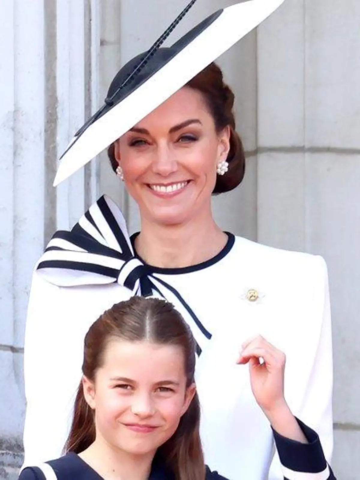 Regeln für ihre Brüder: Prinzessin Charlotte unterstützt Mama Kate