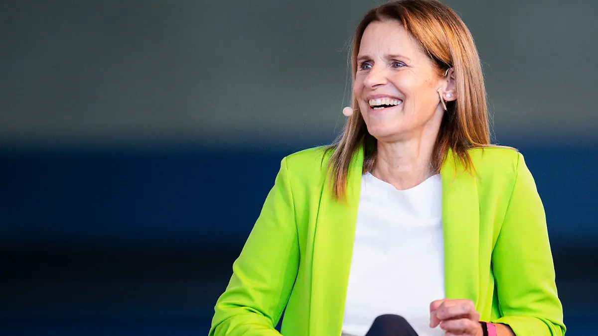 05.11.2023 - Dialogforum des DOSB zu einer Olympia-Bewerbung in München: Katrin Müller-Hohenstein (Sportmoderatorin, Moderatorin, Expertin - ZDF das aktuelle Sportstudio) Foto: Noah Wedel