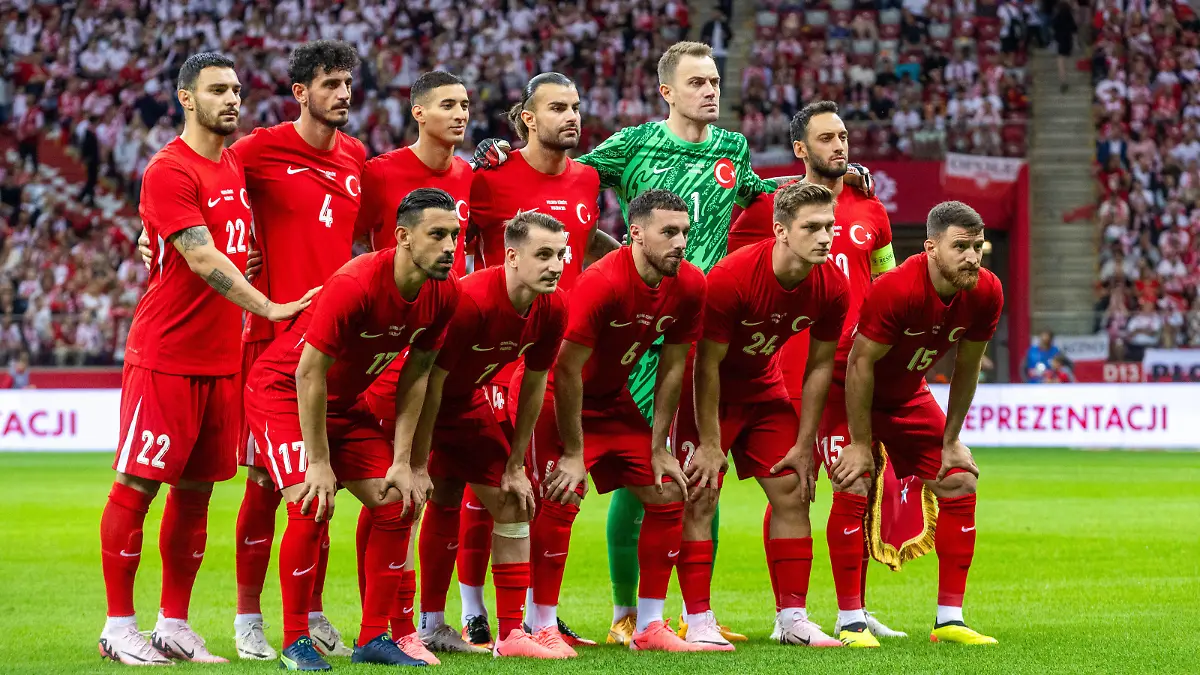 Poland v Turkyie - International Friendly, Länderspiel, Nationalmannschaft The team of Turkey is posing during the friendly match between Poland and Turkey in Warsaw, Poland, on June 10, 2024. Warsaw Poland PUBLICATIONxNOTxINxFRA Copyright: xAndrzejxIwanczukx originalFilename:iwanczuk-polandvt240610_npPQg.jpg
