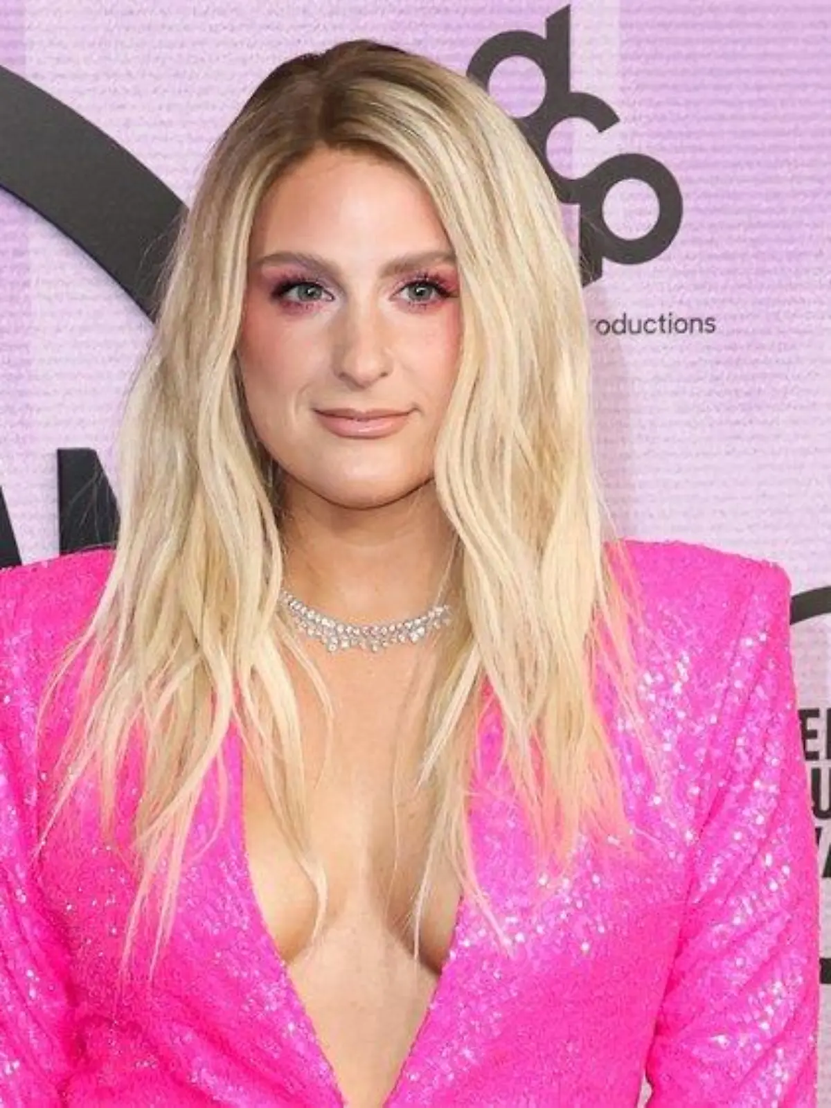 Meghan Trainor hat ihre Eltern zu ihren Flitterwochen eingeladen