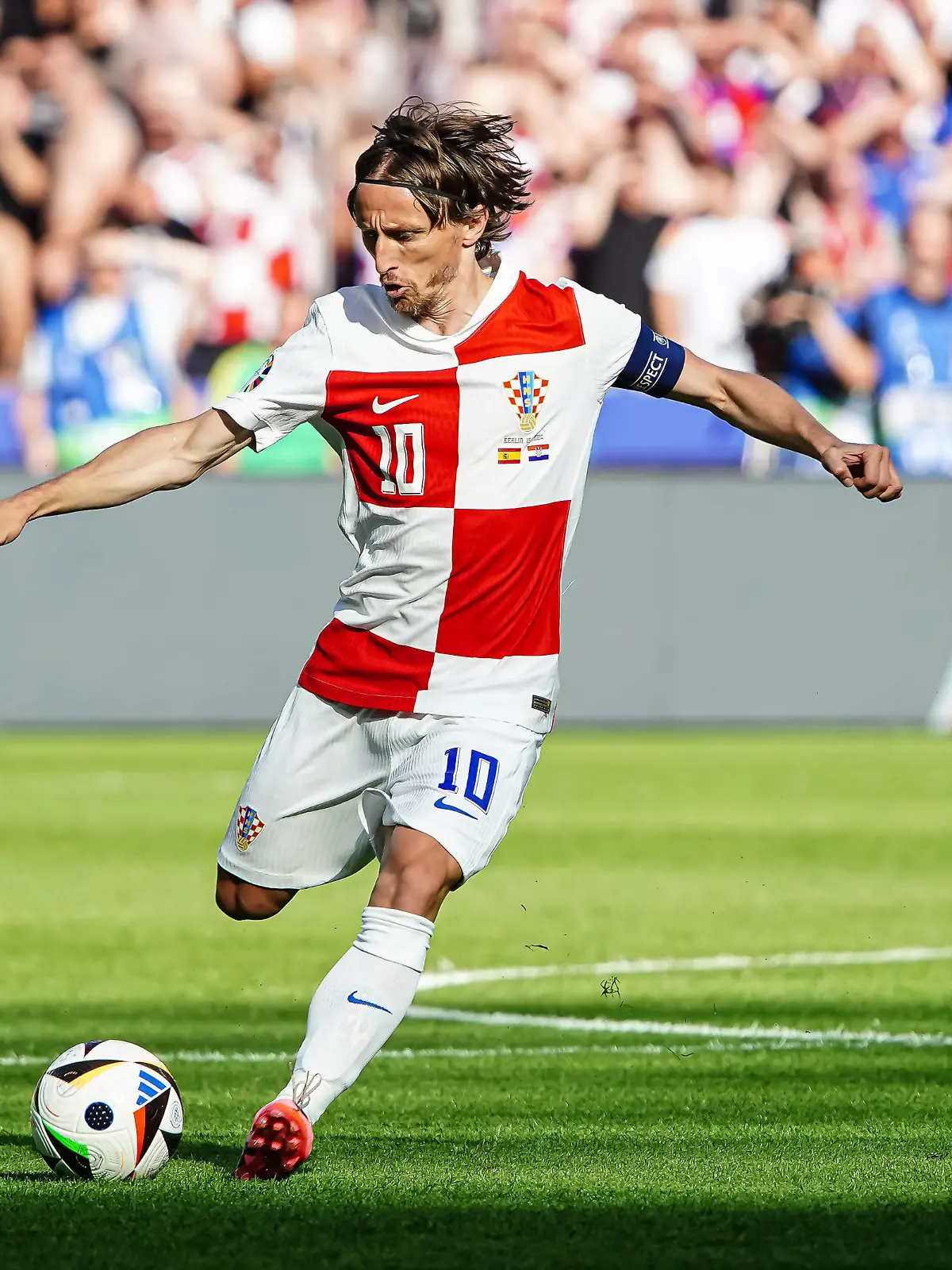 Luka Modric Kroatien, 10 GER, Spanien vs. Kroatien, Fussball Europameisterschaft, UEFA EURO, EM, Europameisterschaft,Fussball 2024, Gruppe B, Spieltag 1, 15.06.2024 GER, Spanien vs. Kroatien, Fussball Europameisterschaft, UEFA Euro 2024, Gruppe B, Spieltag 1, 15.06.2024 Berlin *** Luka Modric Croatia, 10 GER, Spain vs Croatia, European Football Championship, UEFA Euro 2024, Group B, Matchday 1, 15 06 2024 GER, Spain vs Croatia, European Football Championship, UEFA Euro 2024, Group B, Matchday 1, 15 06 2024 Berlin Copyright: xEibner-Pressefoto/MarcelxvonxFehrnx EP_MFN