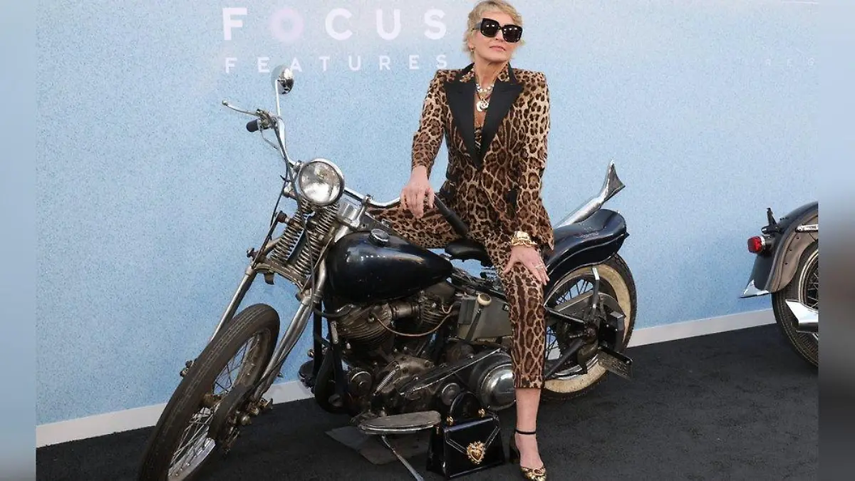 Sharon Stone: Sie präsentiert einen außergewöhnlichen Biker-Look