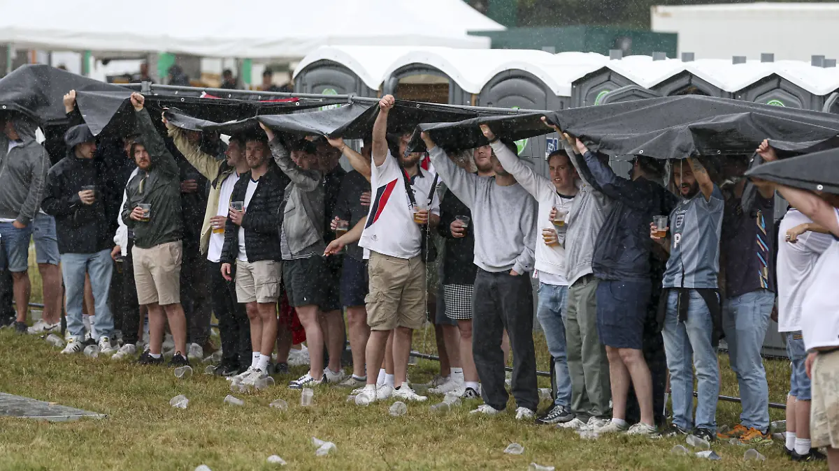 Kein Public Viewing wegen Unwetterwarnung