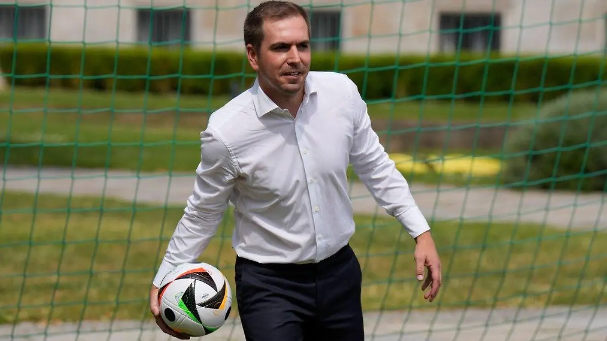 Philipp Lahm: Fußball gucken mit Weltstars