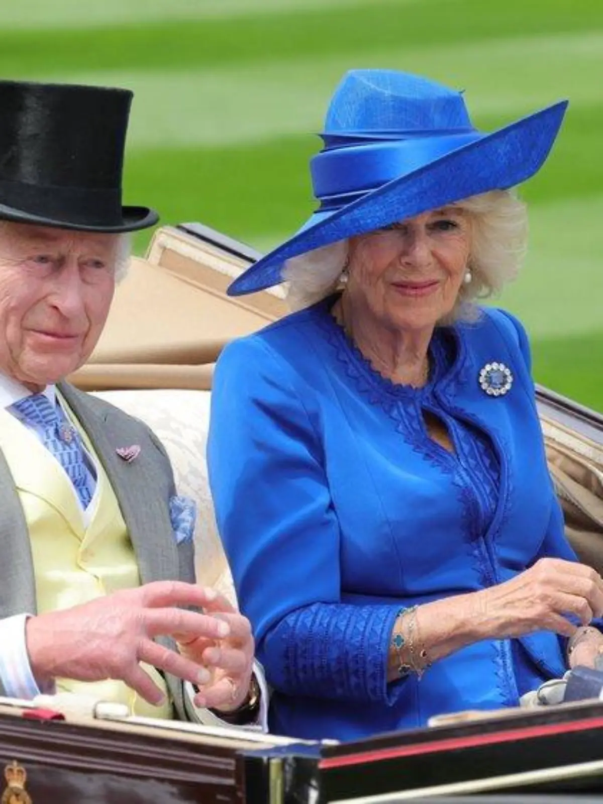 Charles und Camilla zeigen sich am Eröffnungstag von Royal Ascot