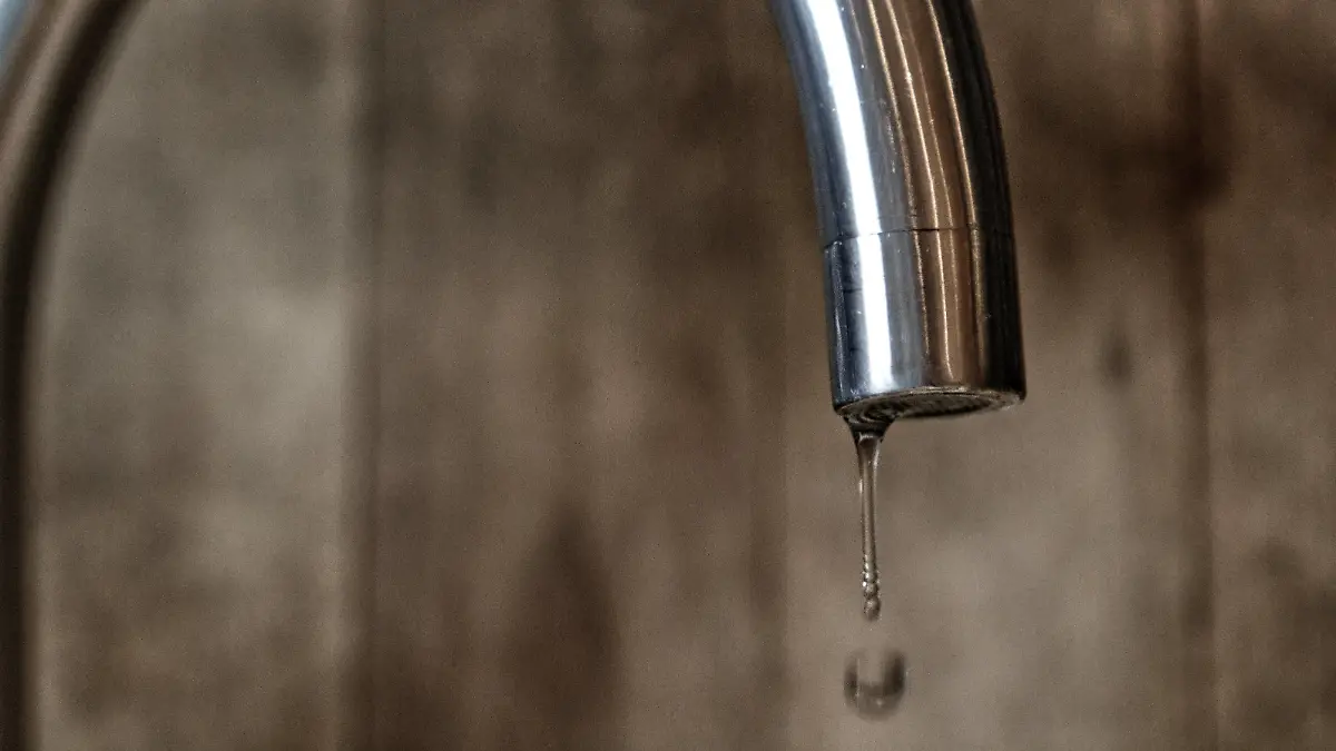 Ein tropfender Wasserhahn ist wirklich nicht nachhaltig und reißt Löcher in die Haushaltskasse