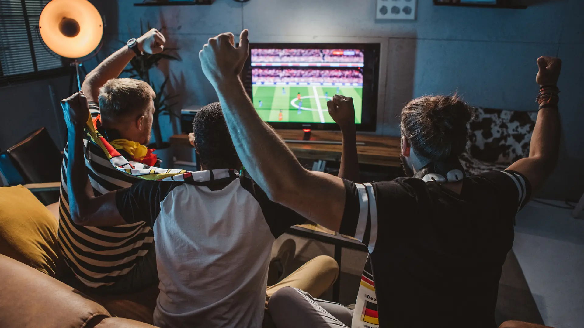 Euer Partner sitzt nur noch vor dem Fernseher und ihr wünscht euch mehr Zeit als Paar? Eine Expertin gibt Tipps.