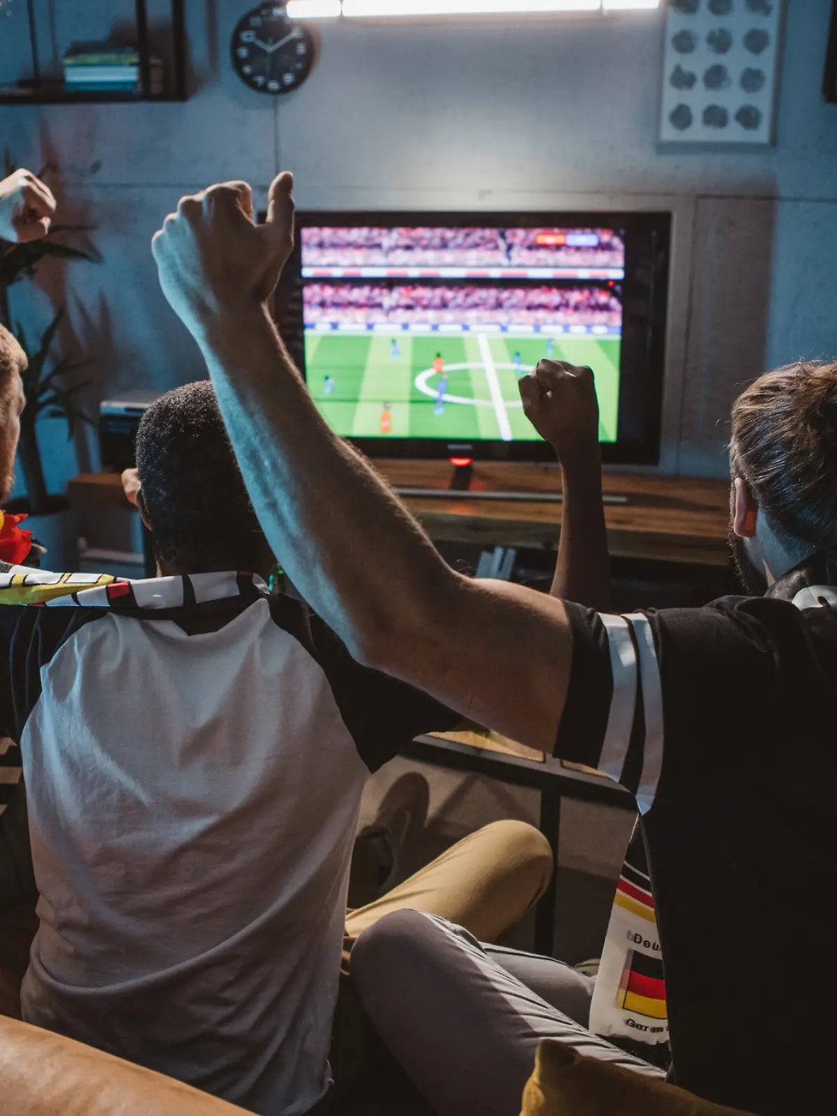 Euer Partner sitzt nur noch vor dem Fernseher und ihr wünscht euch mehr Zeit als Paar? Eine Expertin gibt Tipps. 
