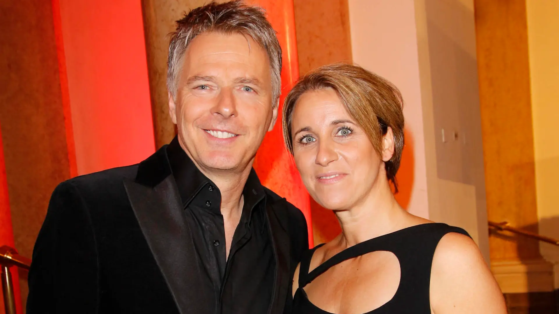 Jörg Pilawa und Frau Irina auf dem Roten Teppich der ROMY Gala 2017 in der Wiener Hofburg in Wien am 22.04.2017 *** Jörg Pilawa and wife Irina on the Red Carpet of the ROMY Gala 2017 at the Vienna Hofburg in Vienna on 22 04 2017. Copyright: xEventpressxGolejewskix