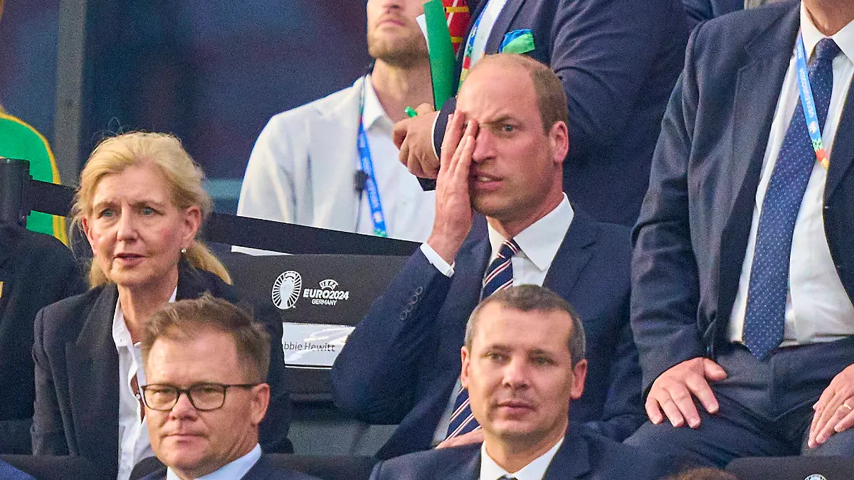 Prinz William hat bei dem Spiel, England gegen Dänemark, nicht viel zum Lachen.
