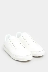 Sneaker in Weiß