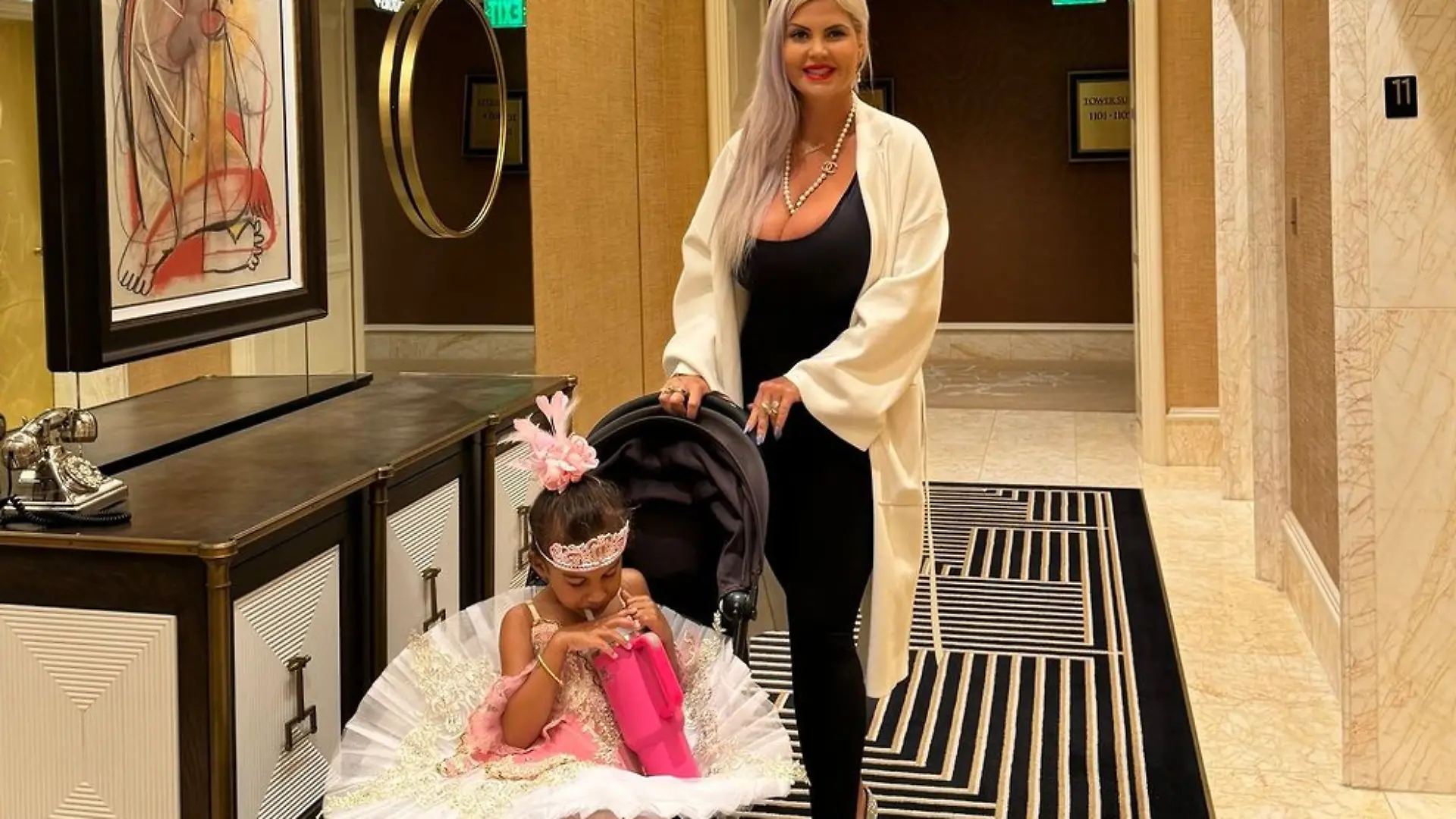 Sophia Vegas bekommt einen Shitstorm für dieses Foto mit Tochter Amanda