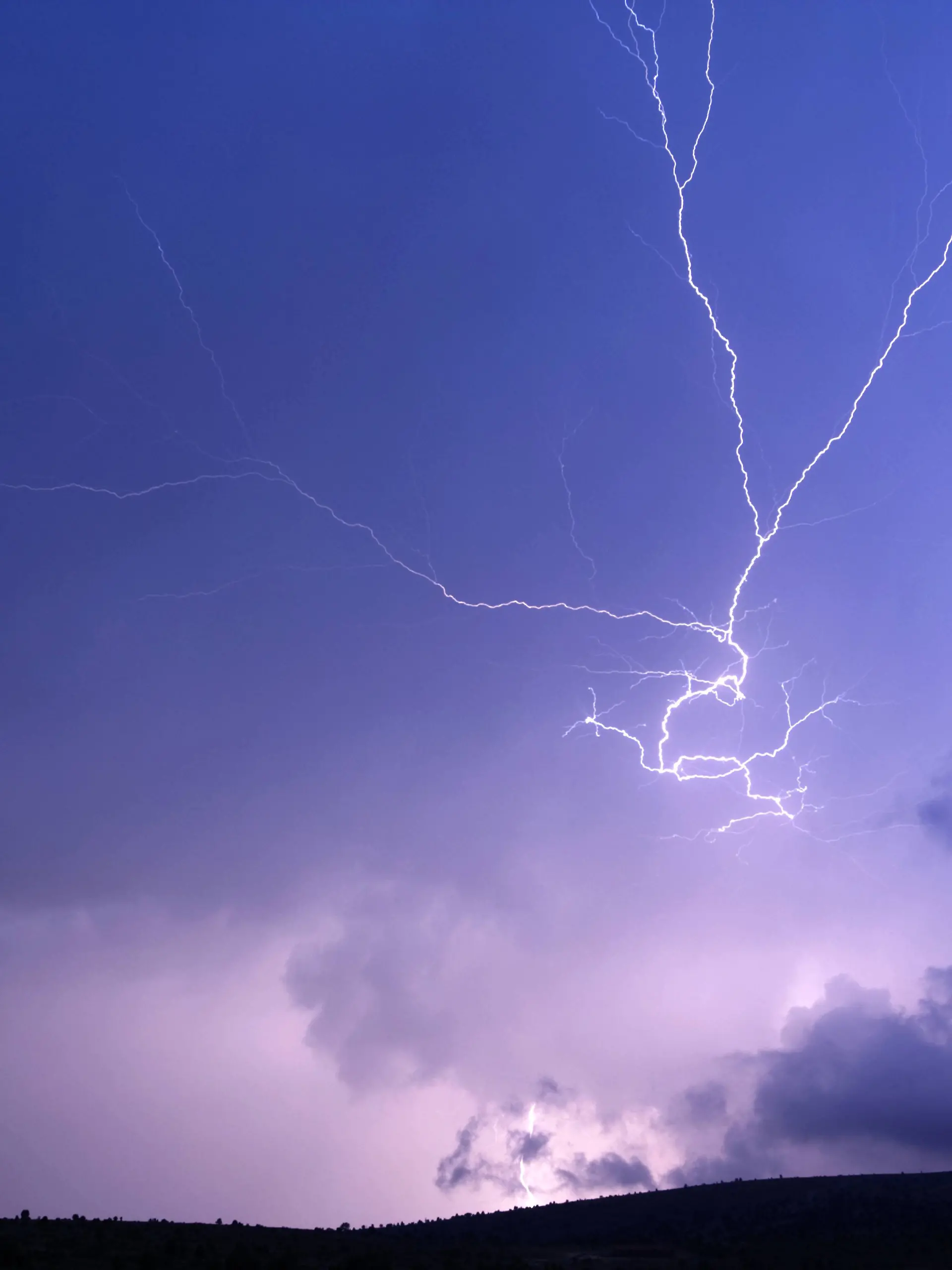 Gewitterblitz, Spanien, Teruel, Aragon, Sierra de Gudar | lightning strike, Spain, Teruel, Aragon, Sierra de Gudar | Verwendung weltweit
