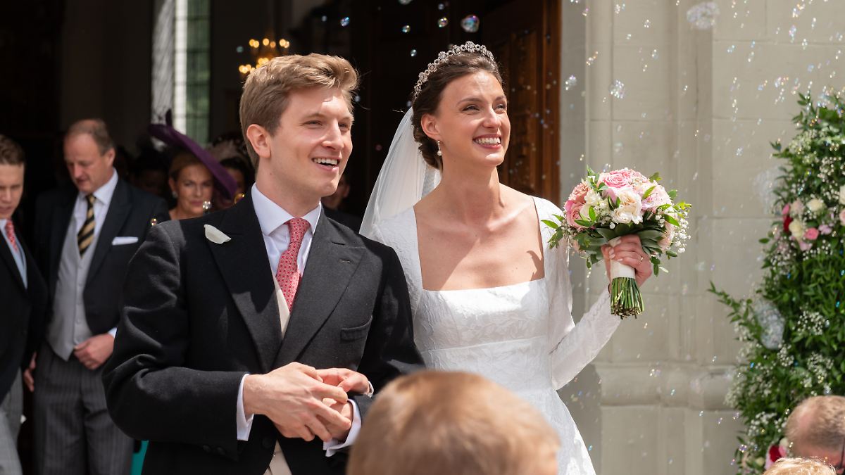 SisiNachfahrin Gräfin Leonie von WaldburgZeilHohenems hat geheiratet