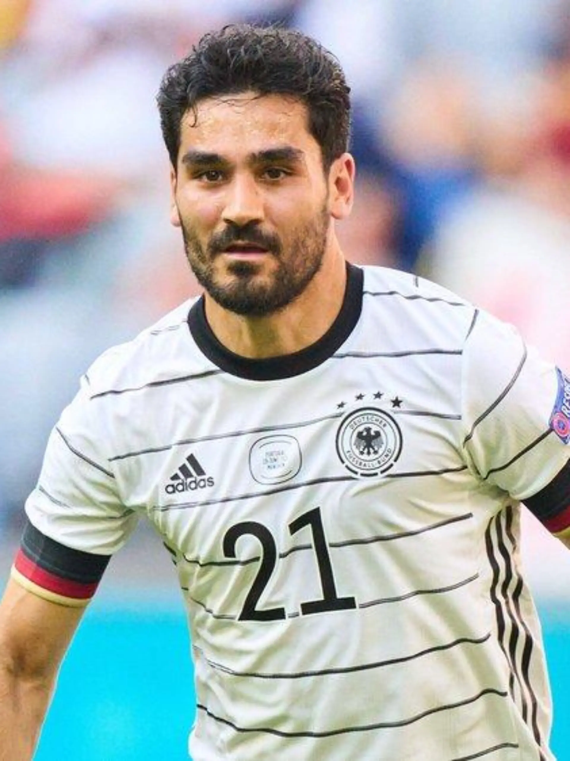Wie bekommt Ilkay Gündogan Karriere und Vaterrolle unter einen Hut?