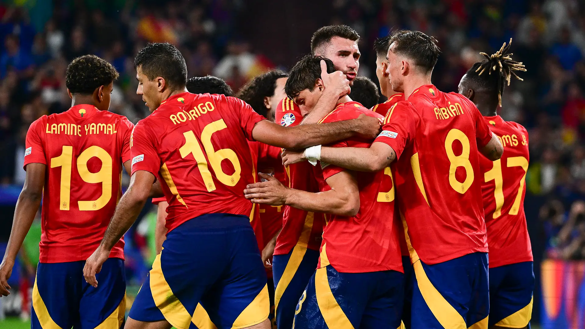 Jubel zum Eigentor 1:0 durch Riccardo Calafiori #5 (Italien), Spanien vs. Italien, Fussball, UEFA Euro 2024, Gruppenphase, 2. Spieltag, 20.06.2024 / action press