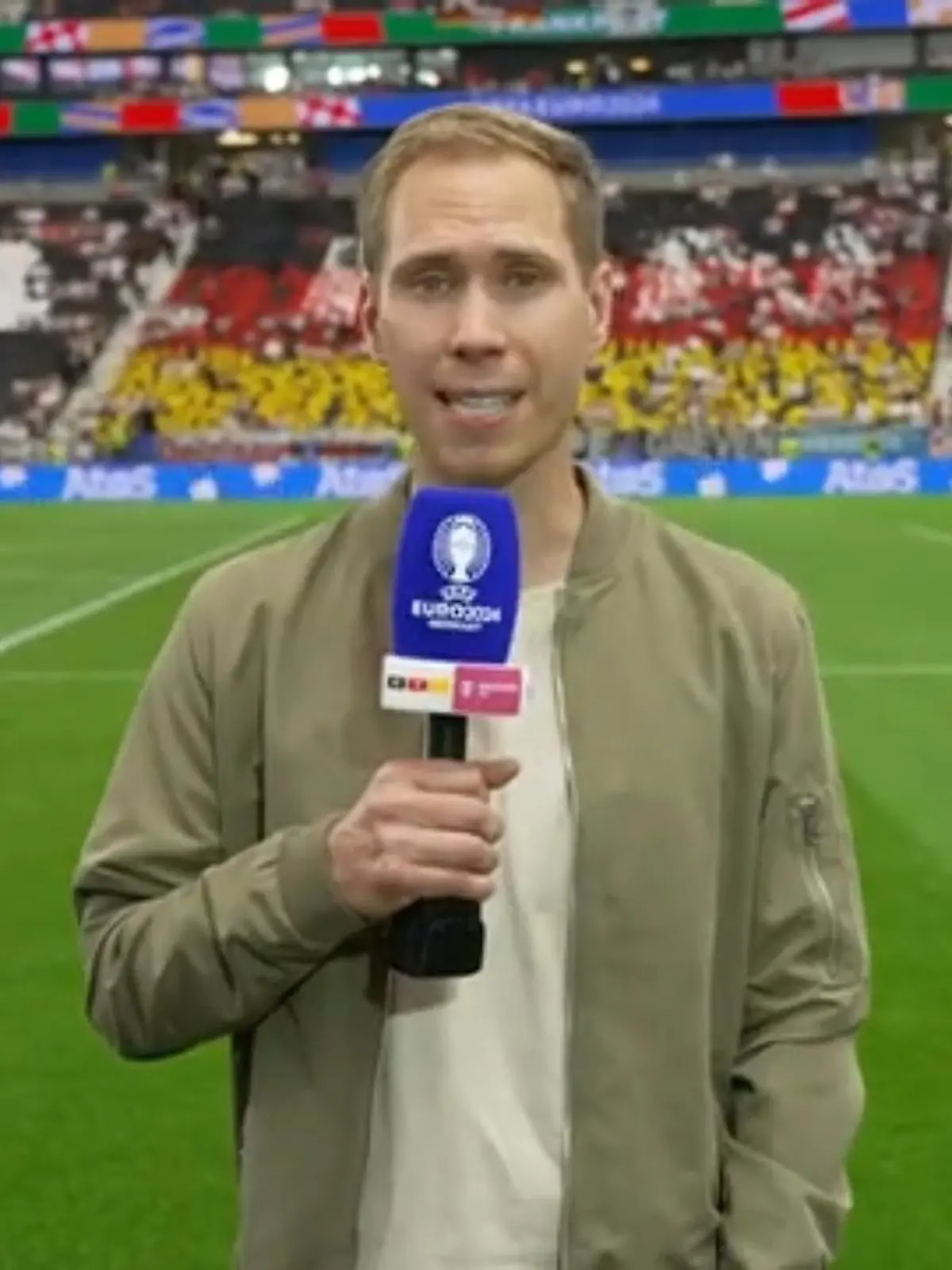 Bild zu: "SO sieht der Rasen vor unserem letzten Gruppenspiel aus"