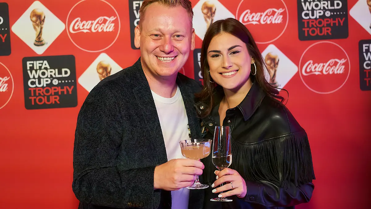 Knossi und Lia Mitrou sind verlobt